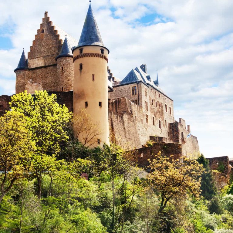 Visión Europea, Luxemburgo, Castillo Viaden